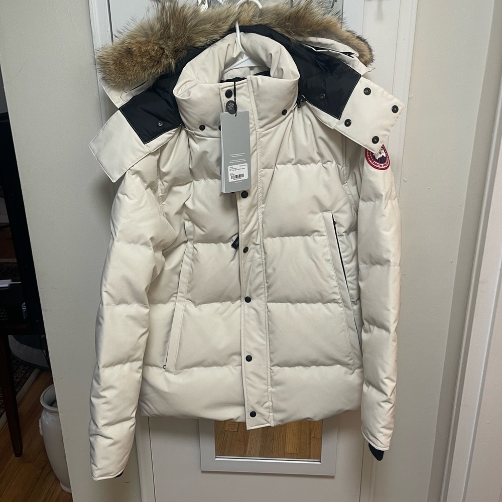 Canada Goose men’s Wyndham Parka size Xl